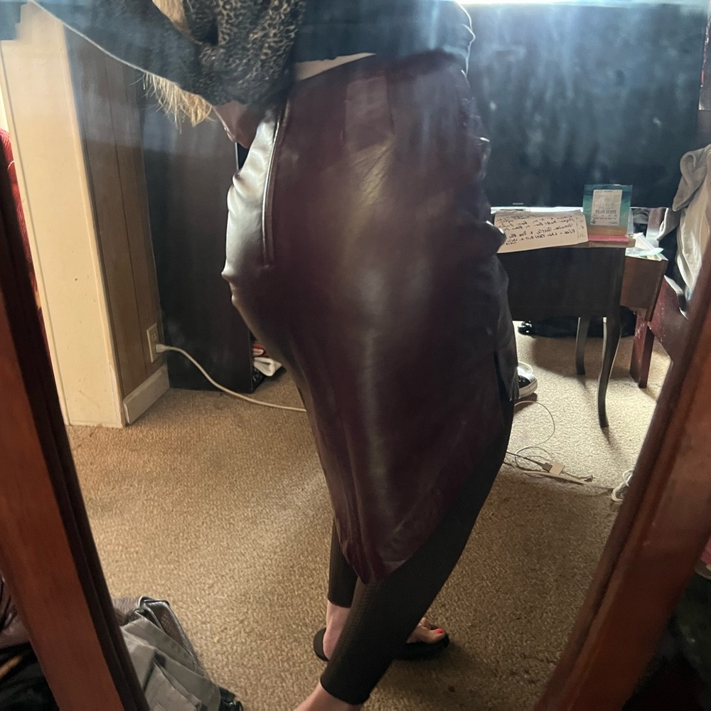 CACHE Oxblood Burgundy Leather Asymmetric Midi Slit Skirt 90s Deadstock - Picture 13 of 13